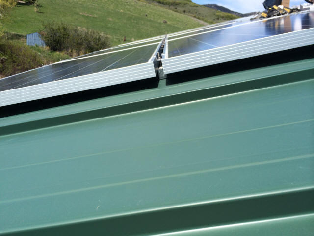 solar-panel-attach-standing-seam