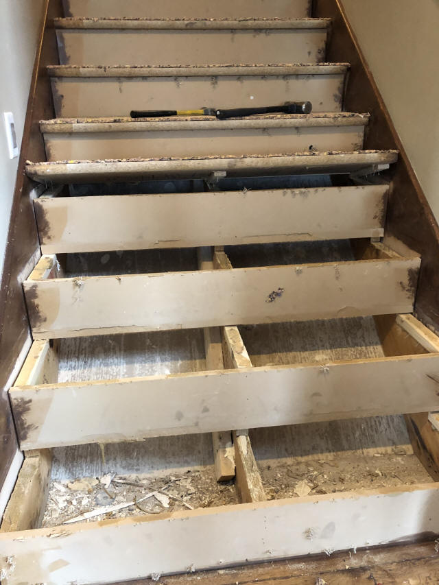 removing-stair-treads-under-carpet